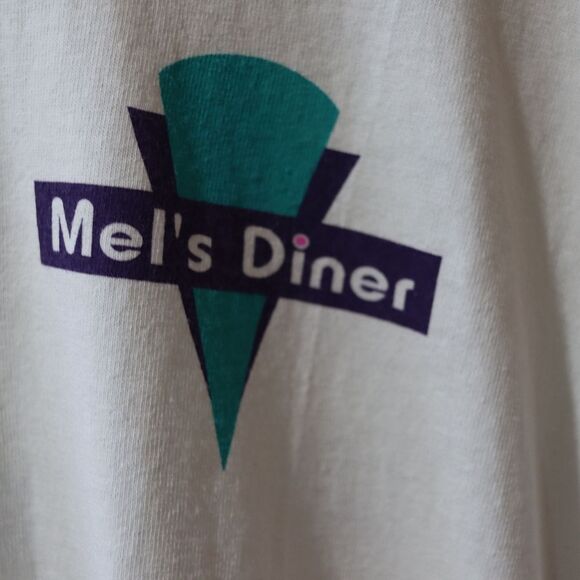 Gildan Vintage Mel's Diner White T-shirt Back Graphic Old Classic Cars LG - Picture 12 of 16